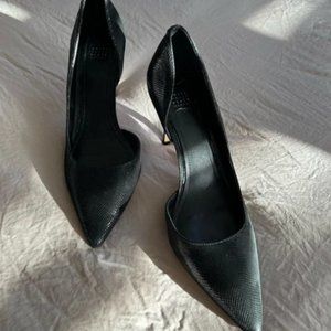 White House, Black Market heels